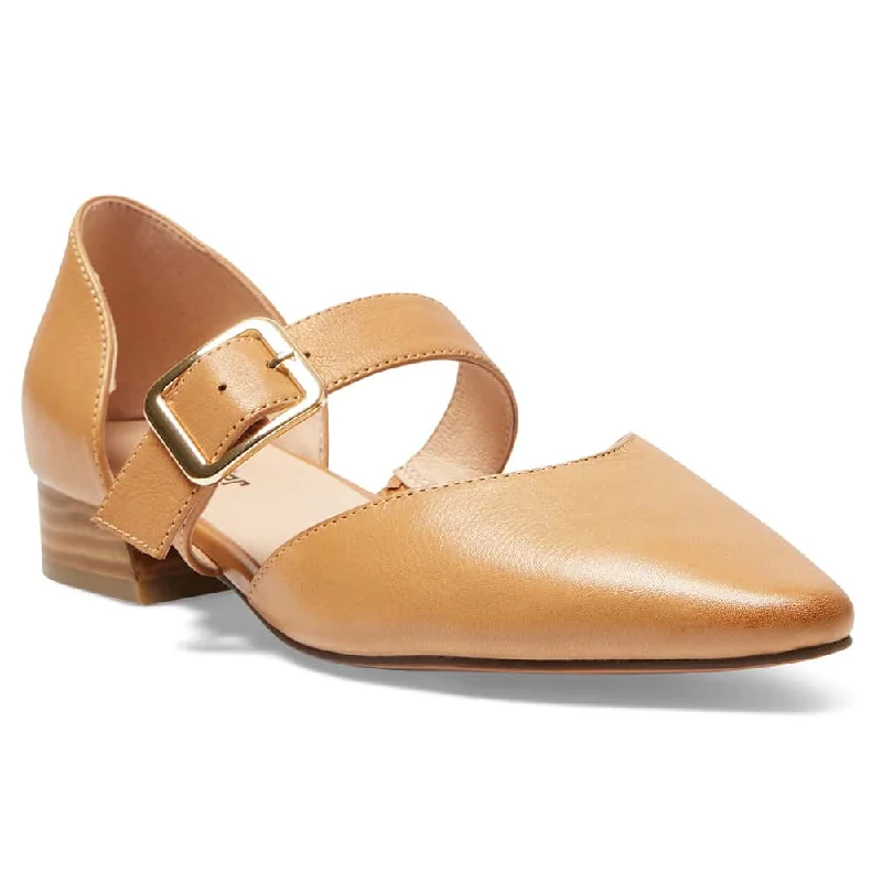 Adore Flat in Tan Leather