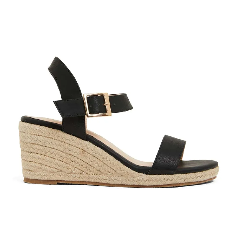 Annie Wedge in Black Smooth