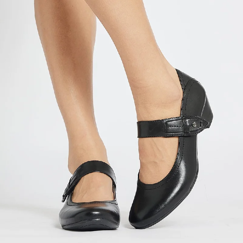 Appeal Heel in Black Leather