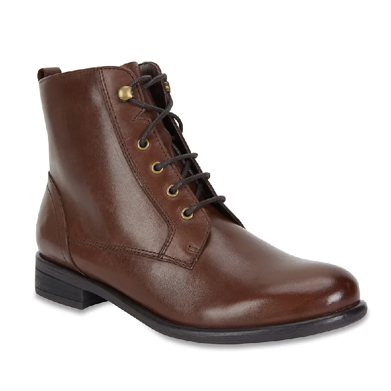 Badge Boot in Brown Leather