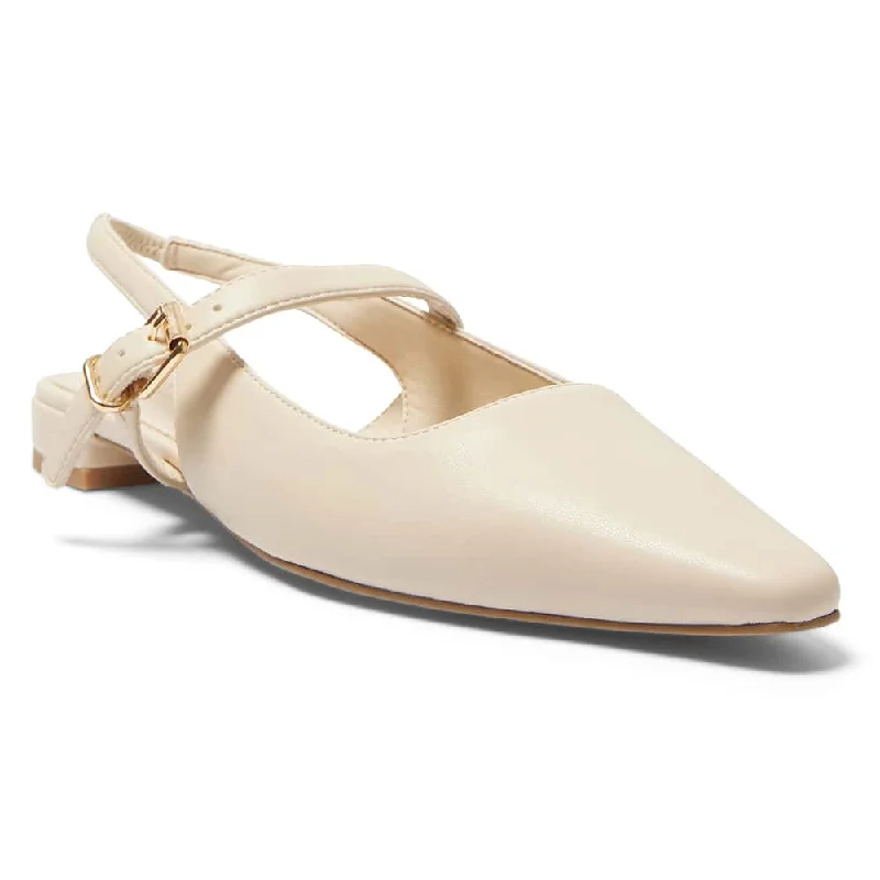 Bianca Flat in Nude Smooth