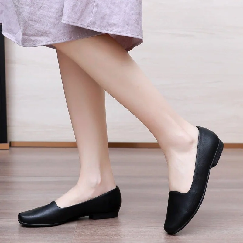 ""Graceful Comfort with Black Ballet Flat Shoes"" (250.132)