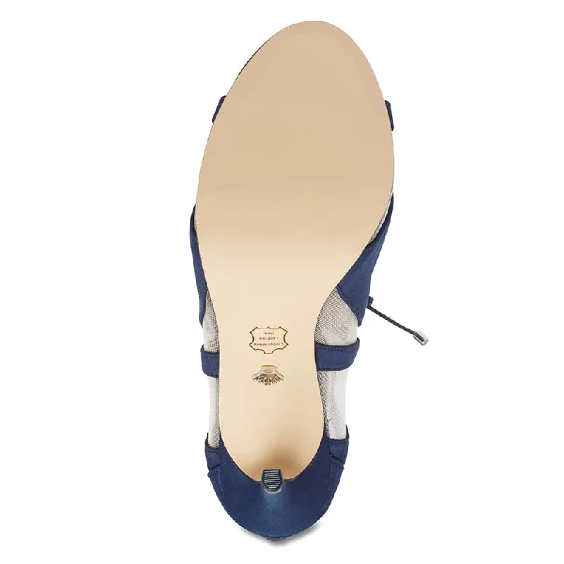 Cherie Heel in Navy