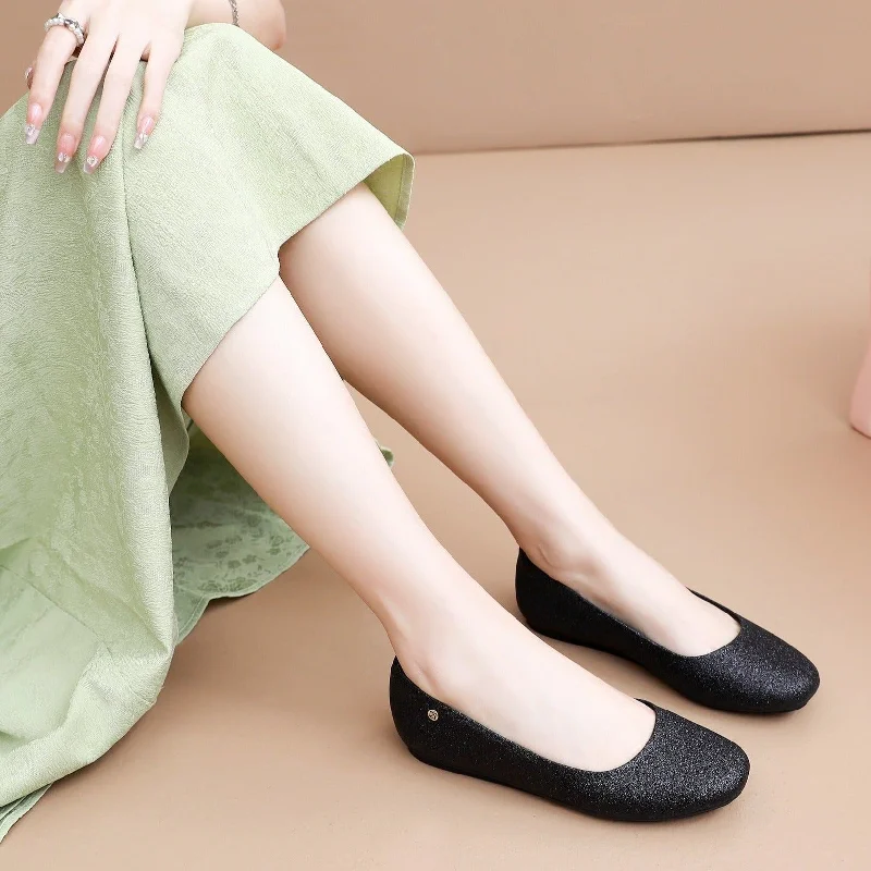 ""Sparkle in Black Slip-On Ballerina Flats"" (122.005)