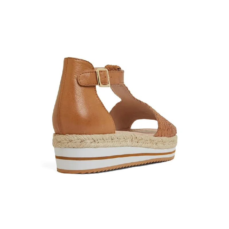 Daze Sandal in Tan Leather