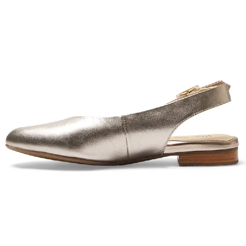 Delta Flat in Pewter Leather