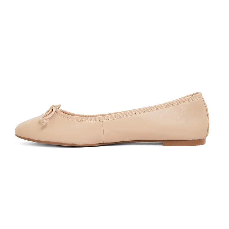 Fonteyn Flat in Nude Leather