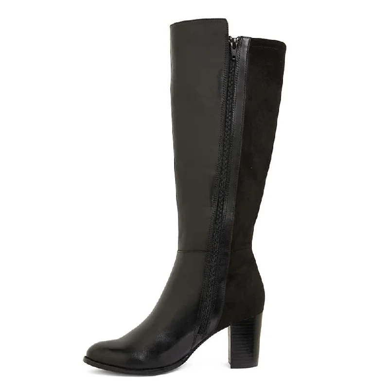 Gianna Boot in Black Leather