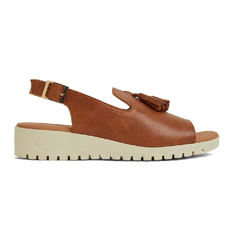 Gilmore Sandal in Cognac Leather