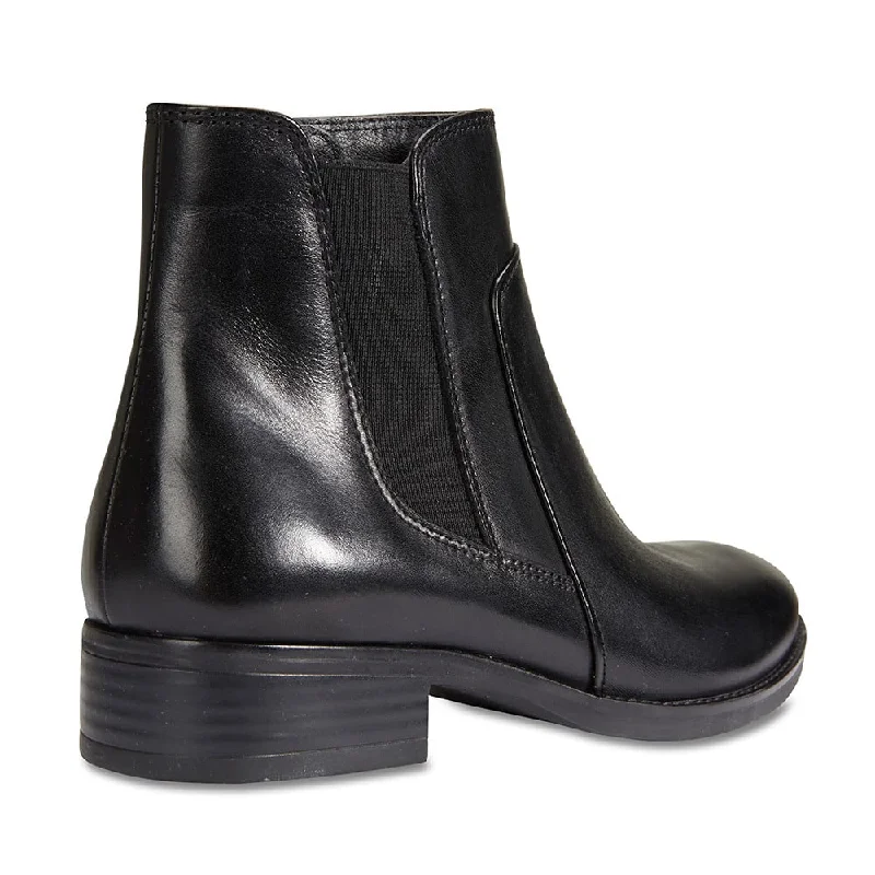 Glasgow Boot in Black Leather