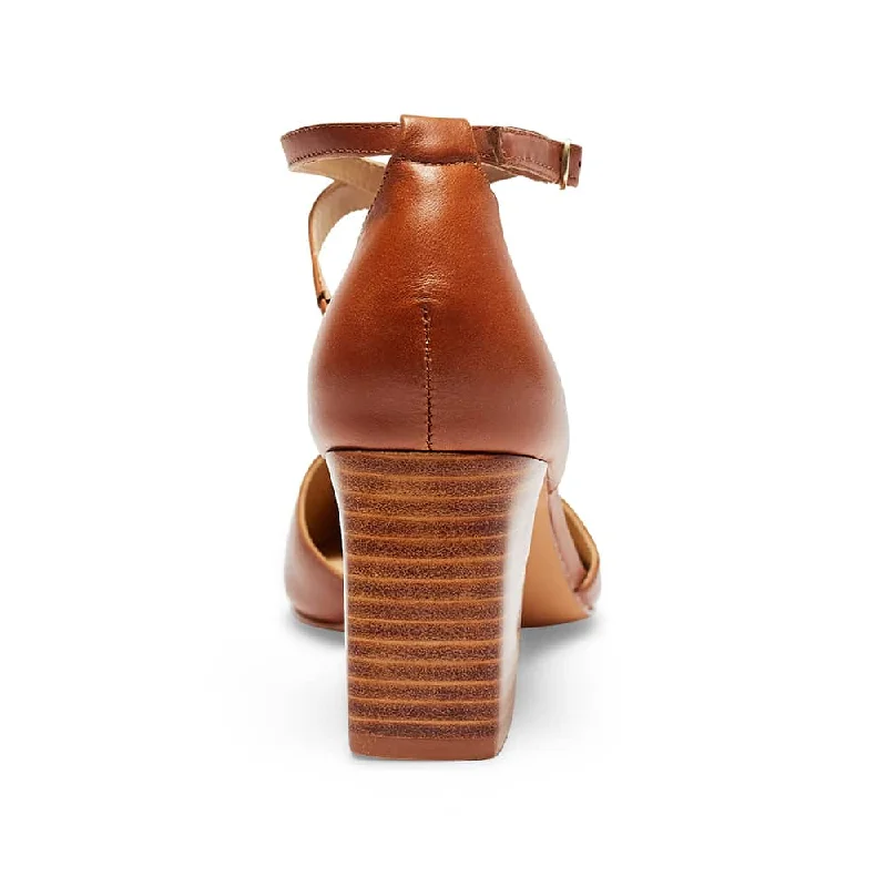 Gwyneth Heel in Cognac Leather