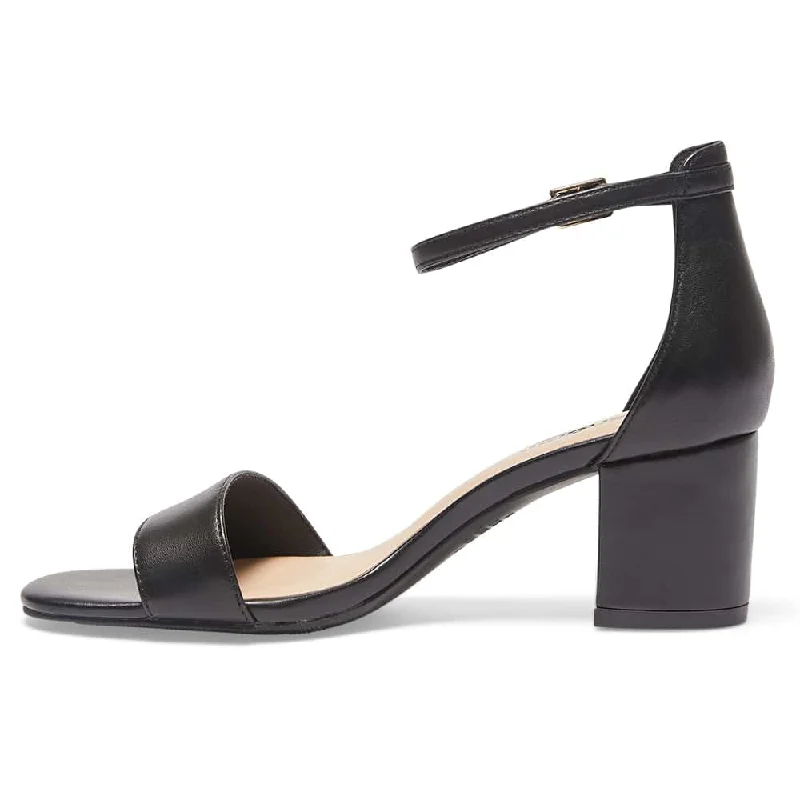 Harmony Heel in Black Leather