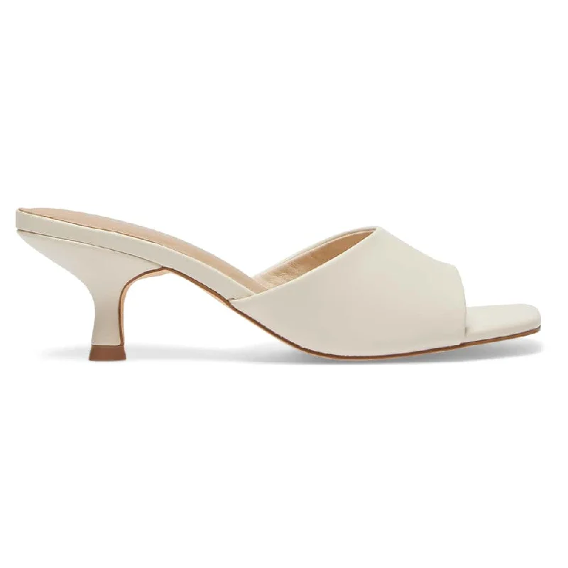 Ibiza Heel in Bone Smooth