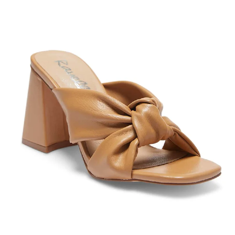 Imitate Heel in Camel Smooth