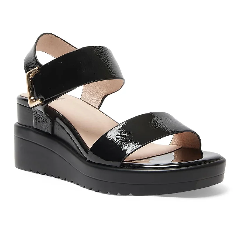 Iris Wedge in Black Patent