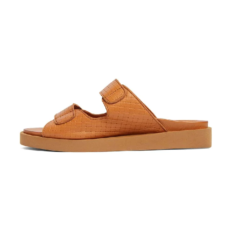 Jaffa Slide in Cognac Leather