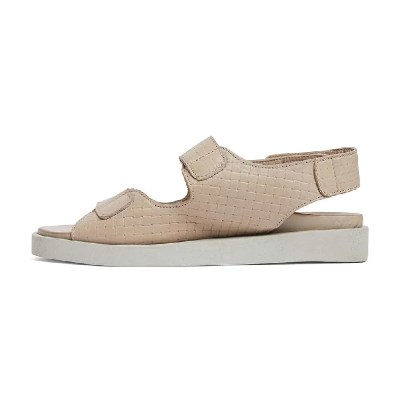 Java Sandal in Nude Leather