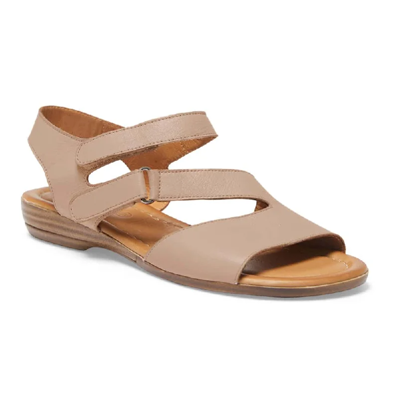 Kenya Sandal in Taupe Leather