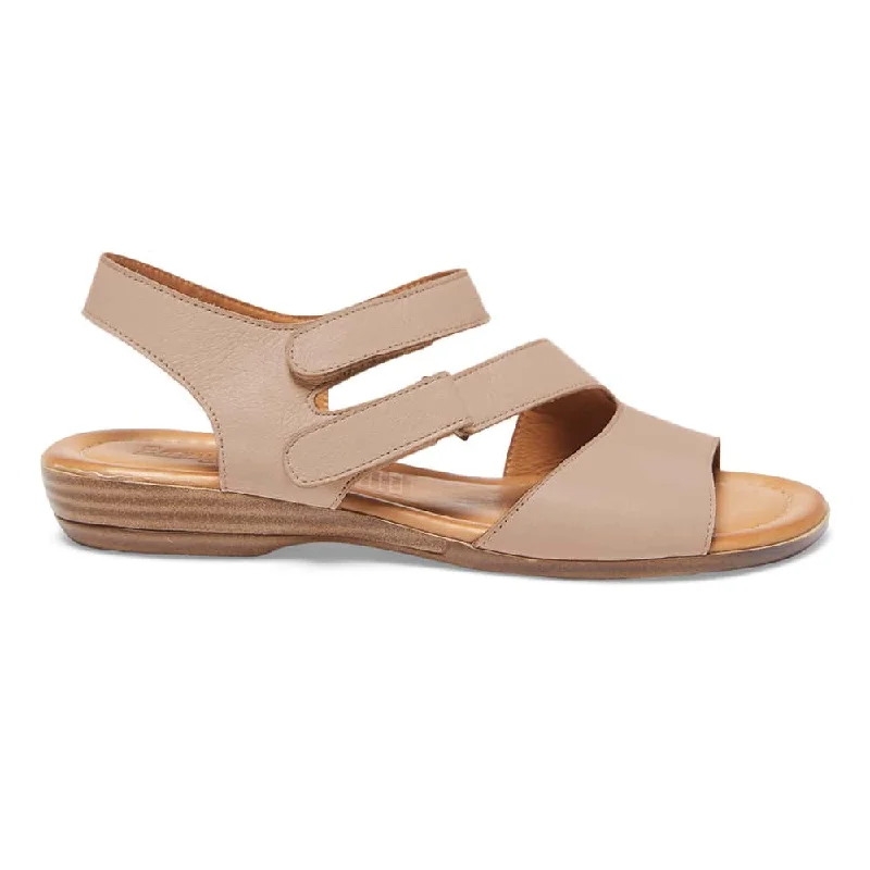 Kenya Sandal in Taupe Leather