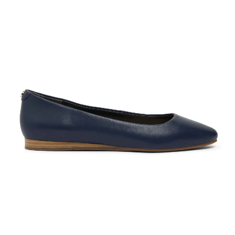 Laura Flat in Navy Leather