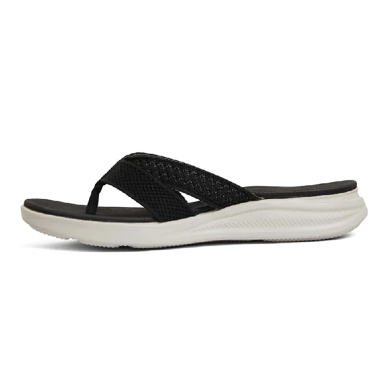 Magda Slide in Black