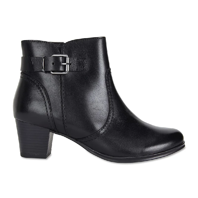 Mascot Boot in Black Leather