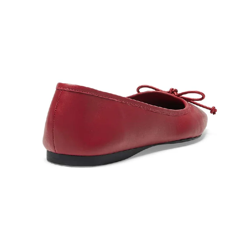 Maya Flat in Red Leather