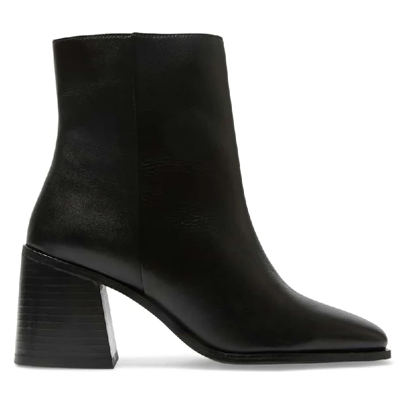 Morocco Boot in Black Leather