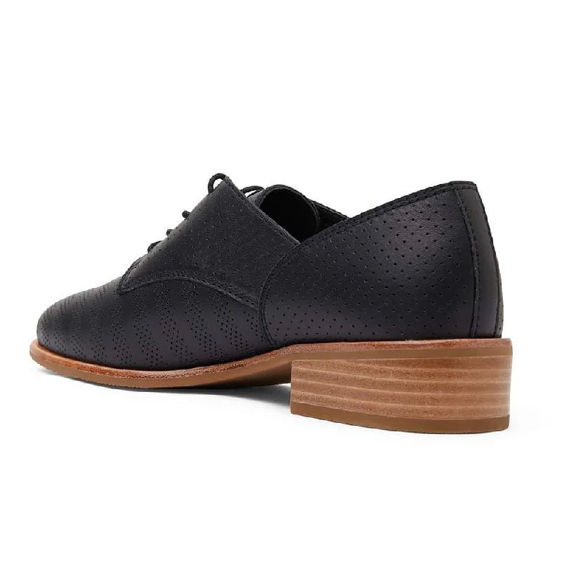 Nandy Brogue in Black Leather