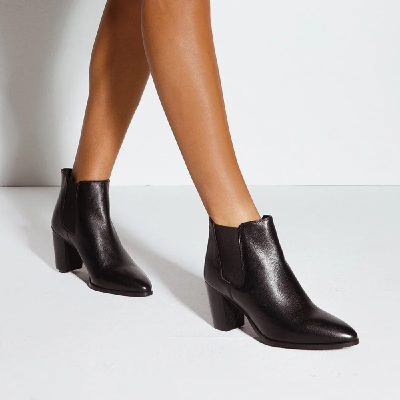 Neddy Boot in Black Leather