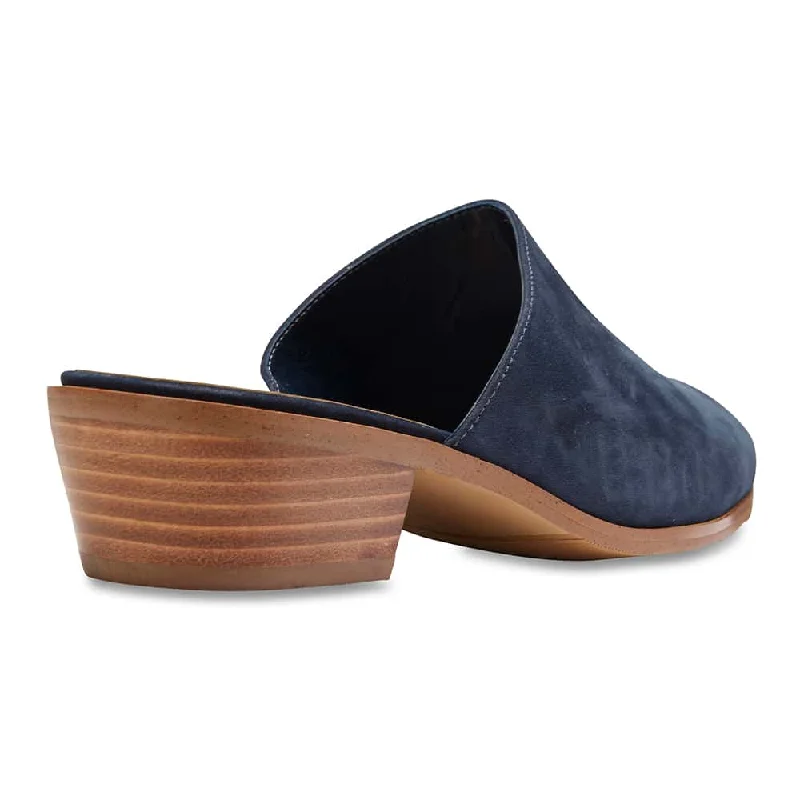 Nevada Heel in Navy Nubuck