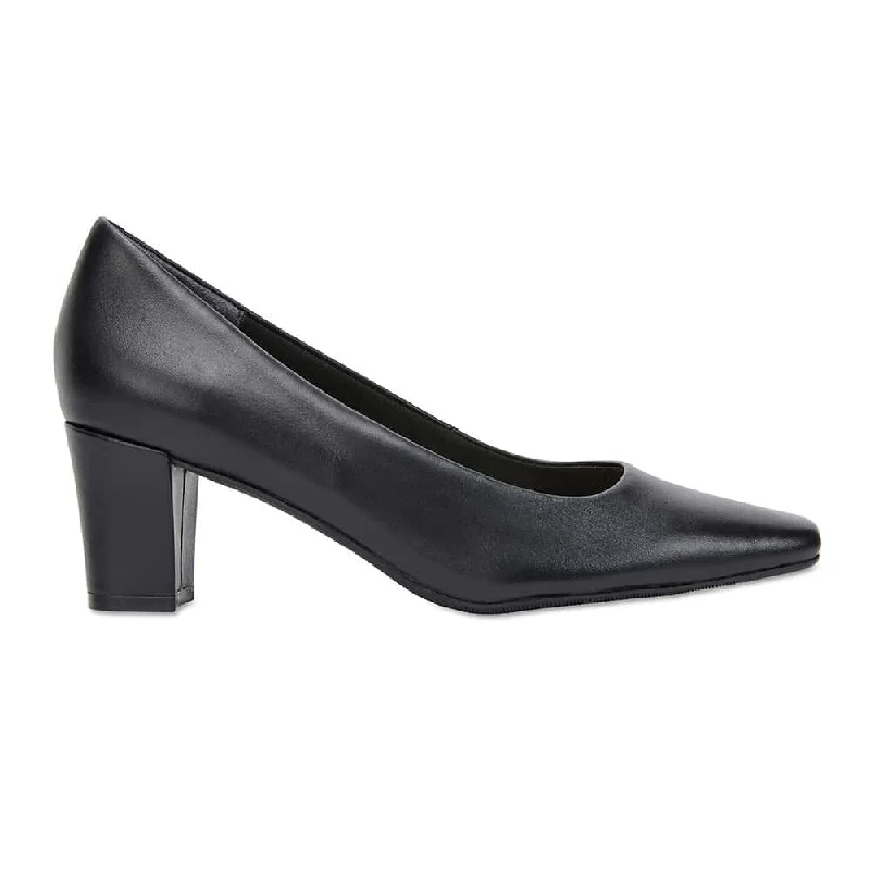 Nicole Heel in Black Leather