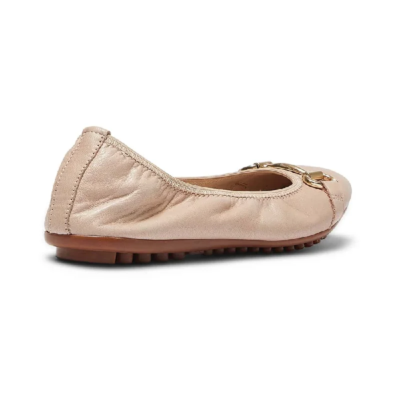 Pilgrim Flat in Blush Leather