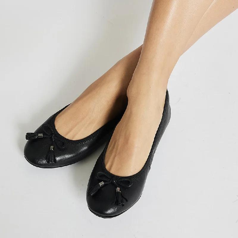 Prima Flat in Black Leather