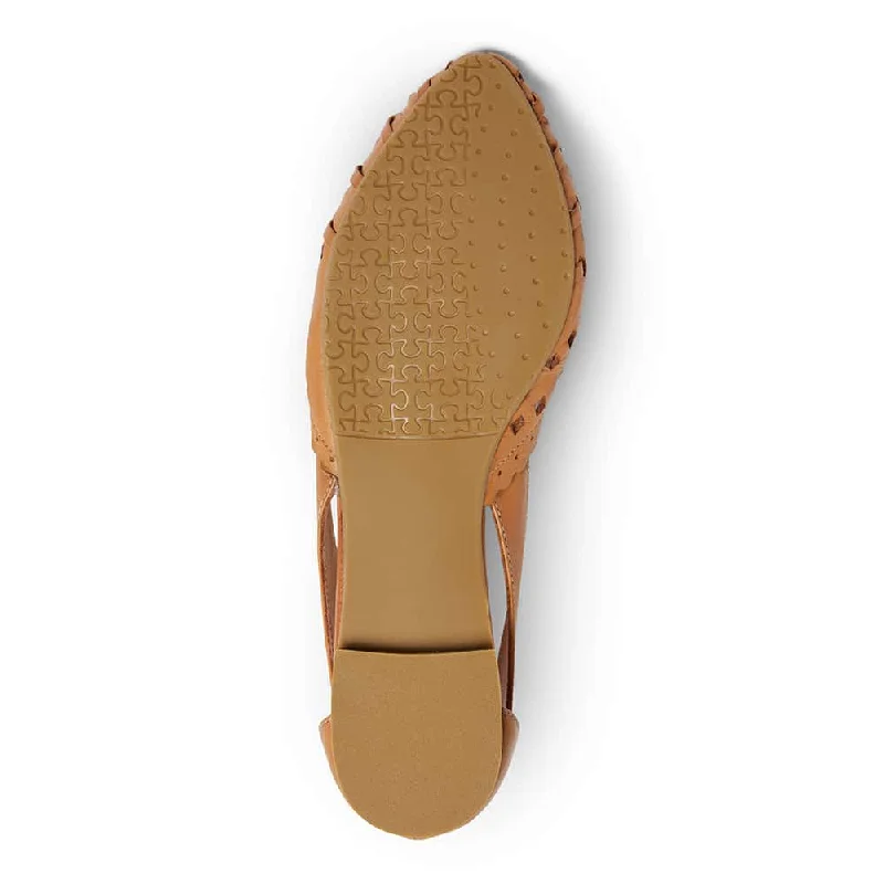 Ranya Flat in Tan Leather