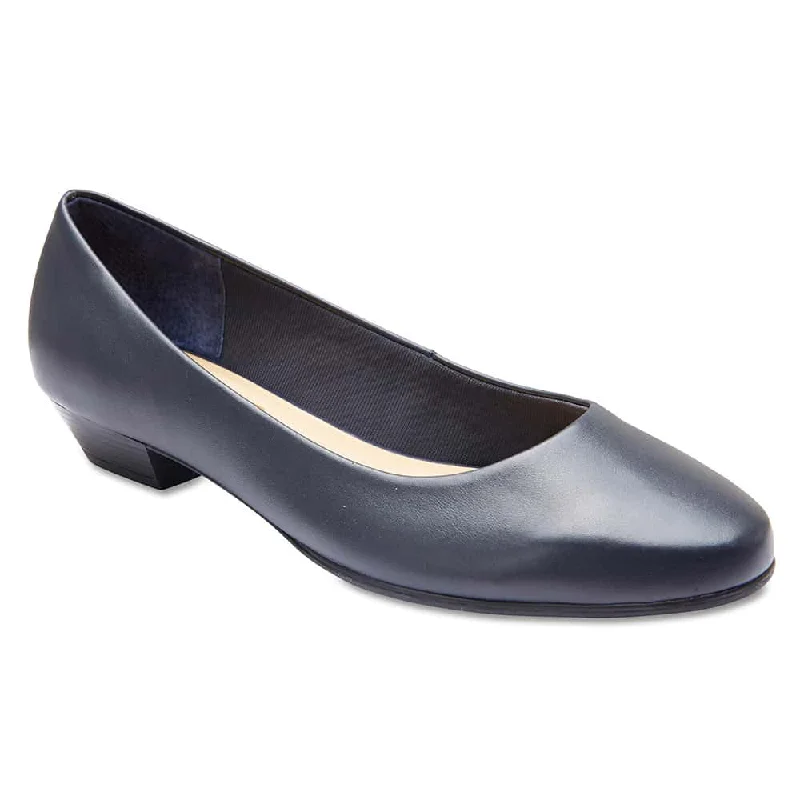 Regal Heel in Navy Leather