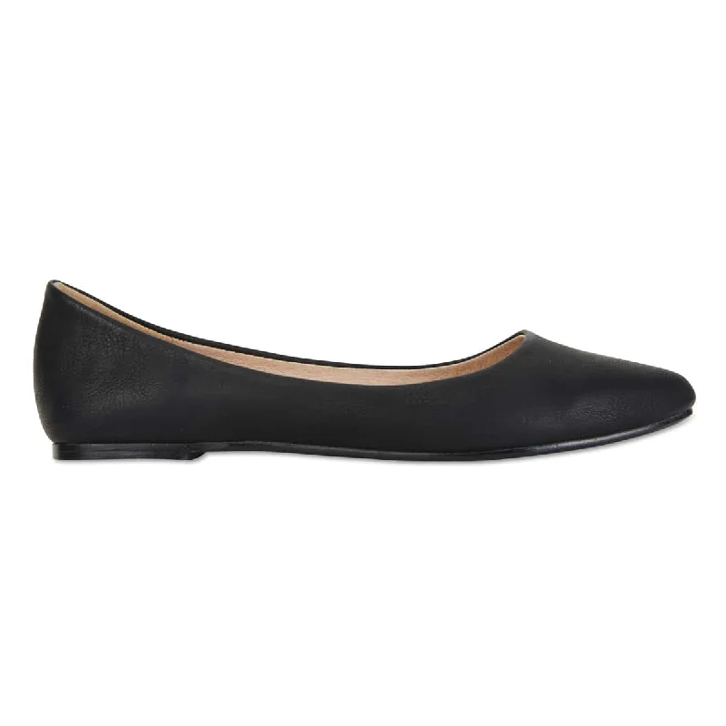 Reuben Flat in Black Smooth