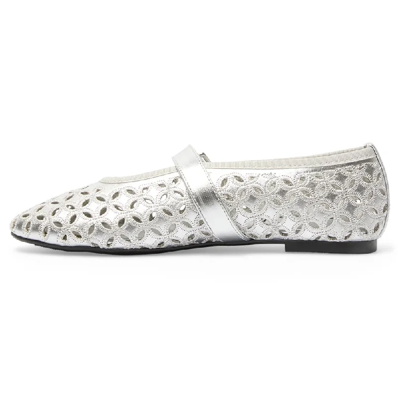 Rosie Flat in Silver Metallic