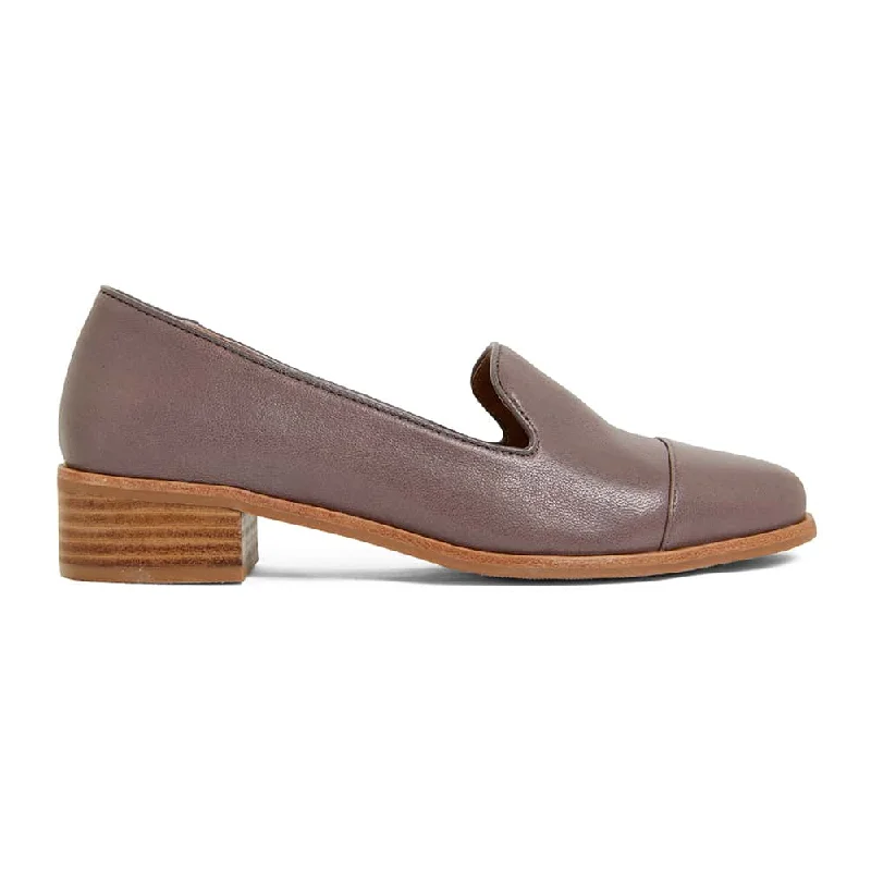 Sable Loafer in Taupe Leather