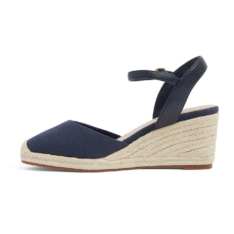 Santos Wedge in Navy Fabric