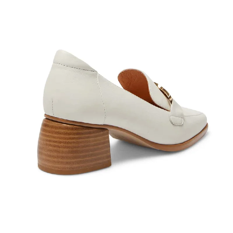 Sophia Loafer in Ivory Leather