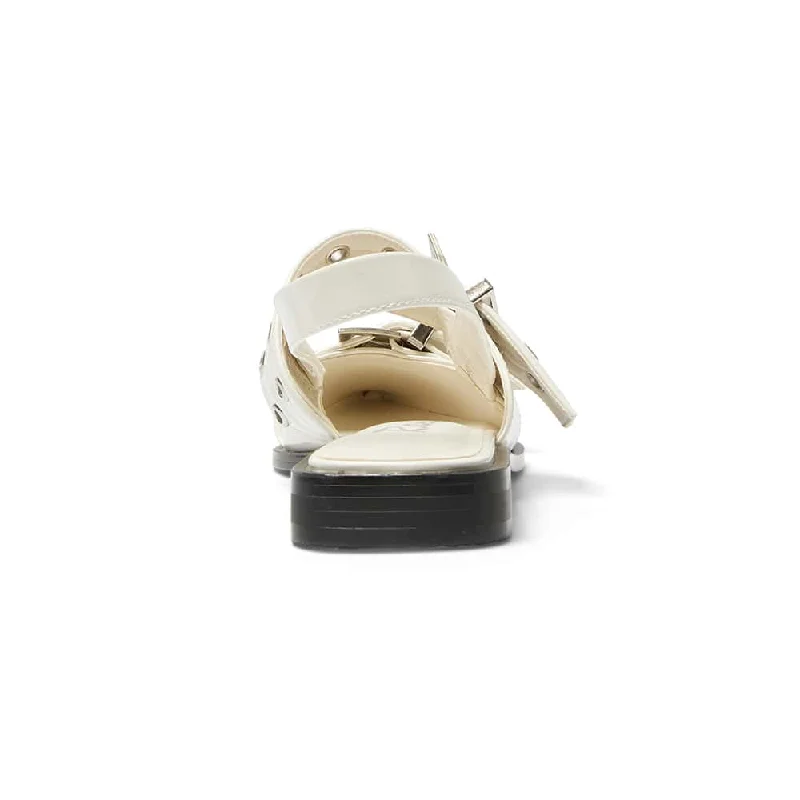 Suzie Flat in Ivory Patent