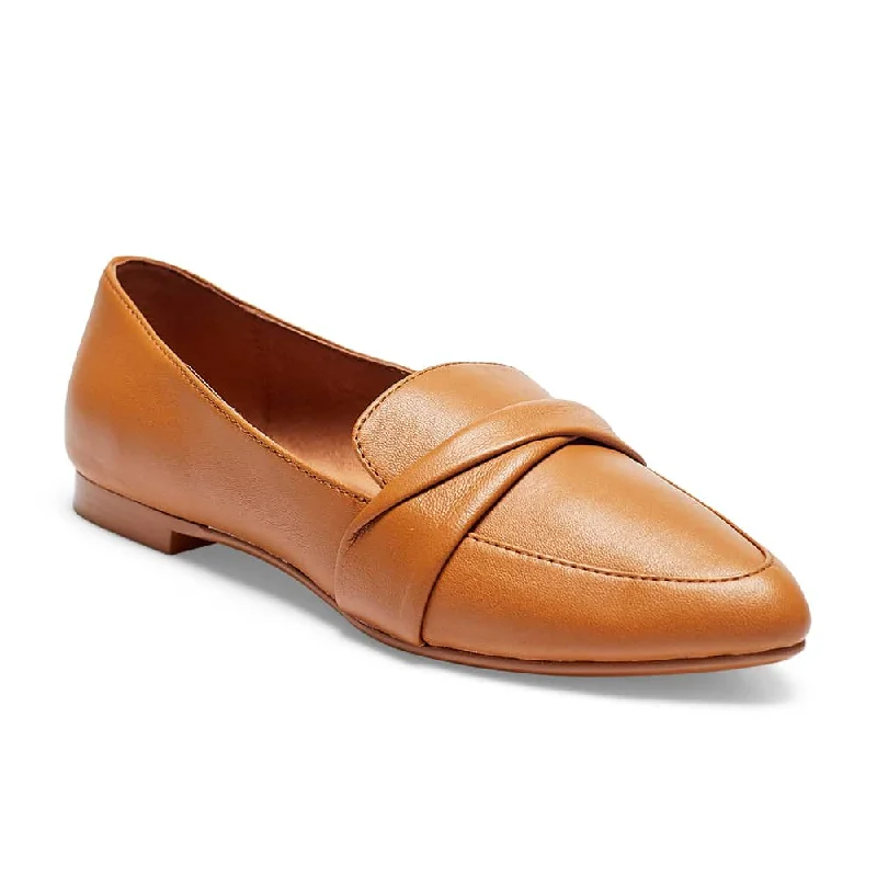 Taylor Flat in Tan Leather