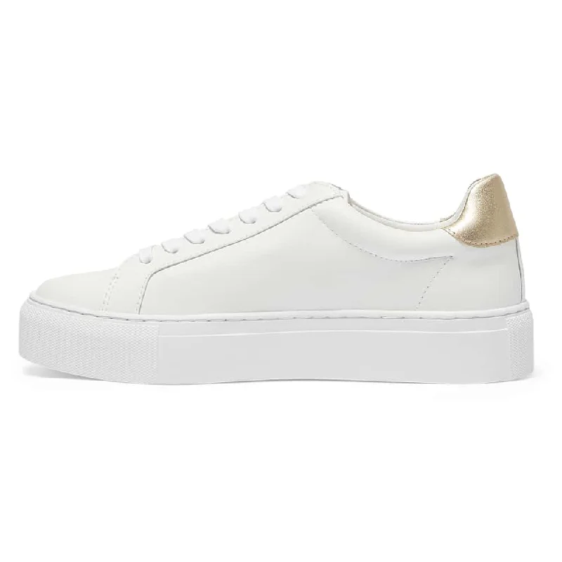 Trio Sneaker in White And Gold Leather