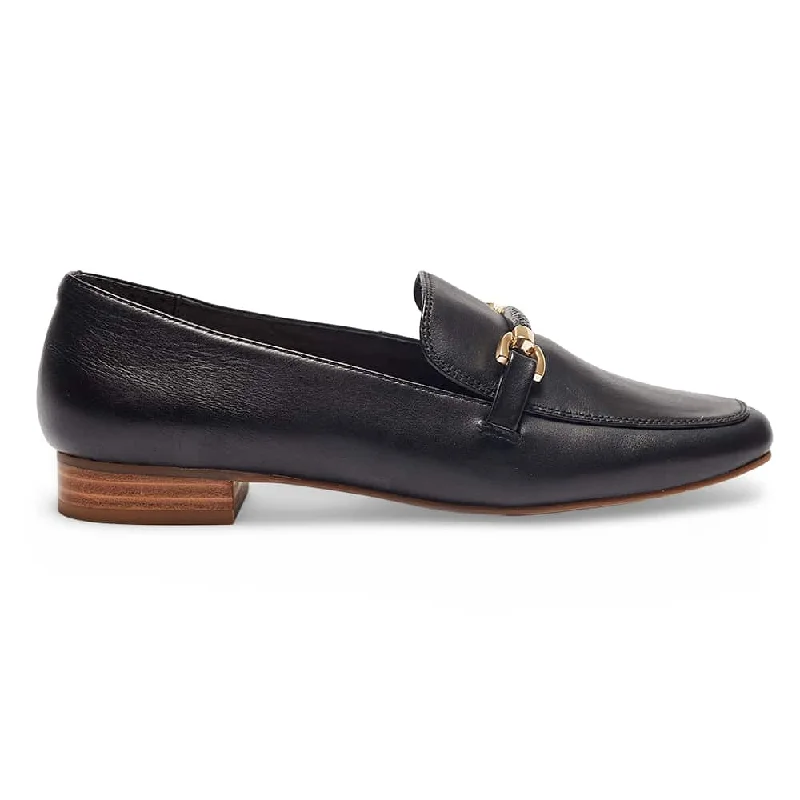 Upton Loafer in Black Leather