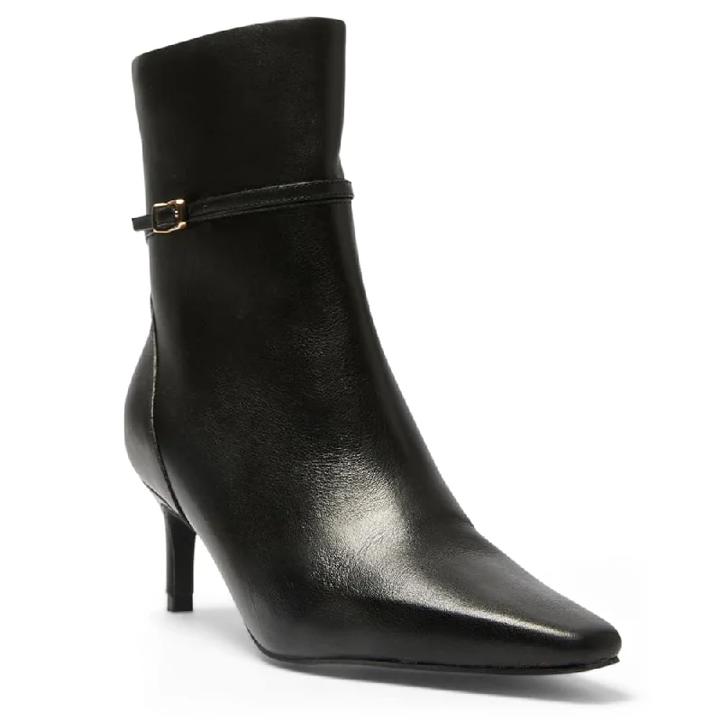 Urgent Boot in Black Leather