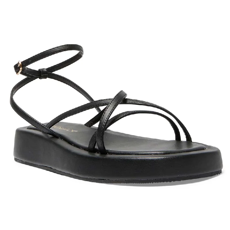 Vanya Sandal in Black Smooth