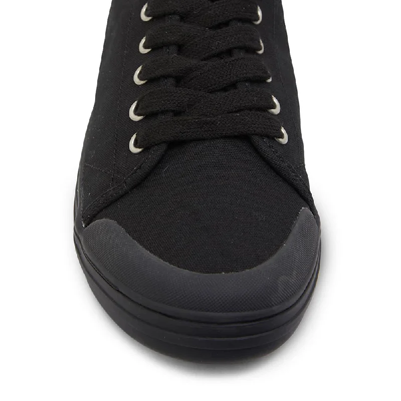 Ventura Sneaker in Black Canvas