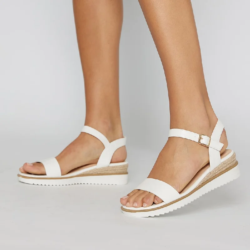 Verona Wedge in White Smooth