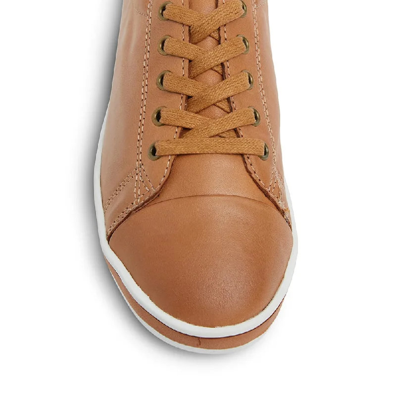 Waffle Sneaker in Tan Leather